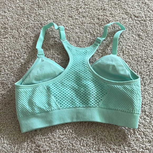 💕SOLD💕Danskin mint green sports bra - Picture 3 of 4